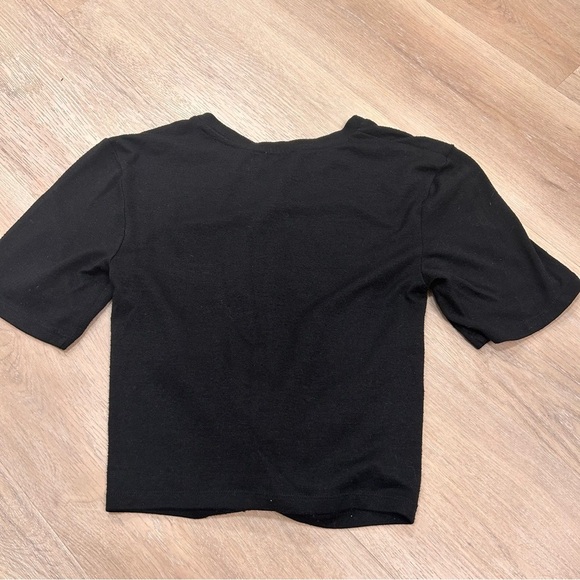Wilford Free Aritzia twist front crop T-shirt black - Picture 3 of 8